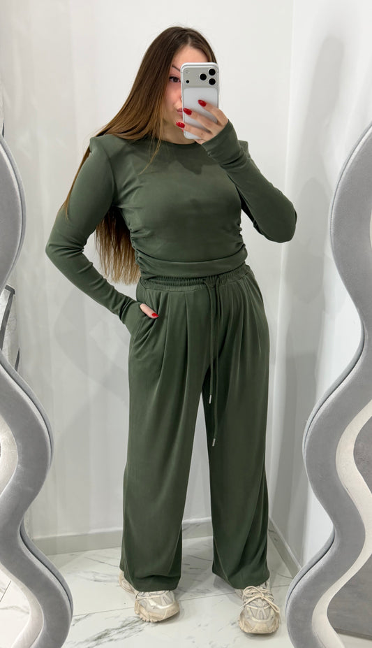 COMPLETO JUSTW VERDE