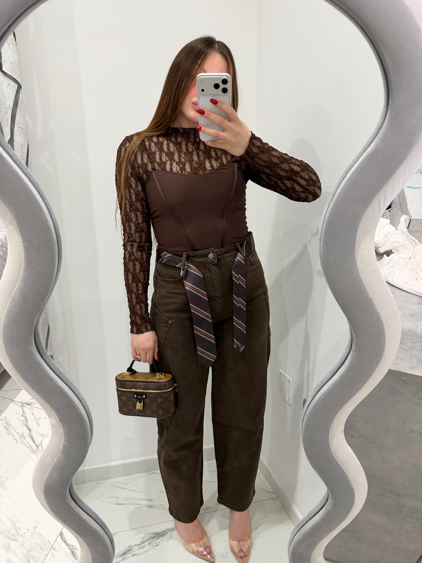 JEANS  BALLON BROWN CON CRAVATTA