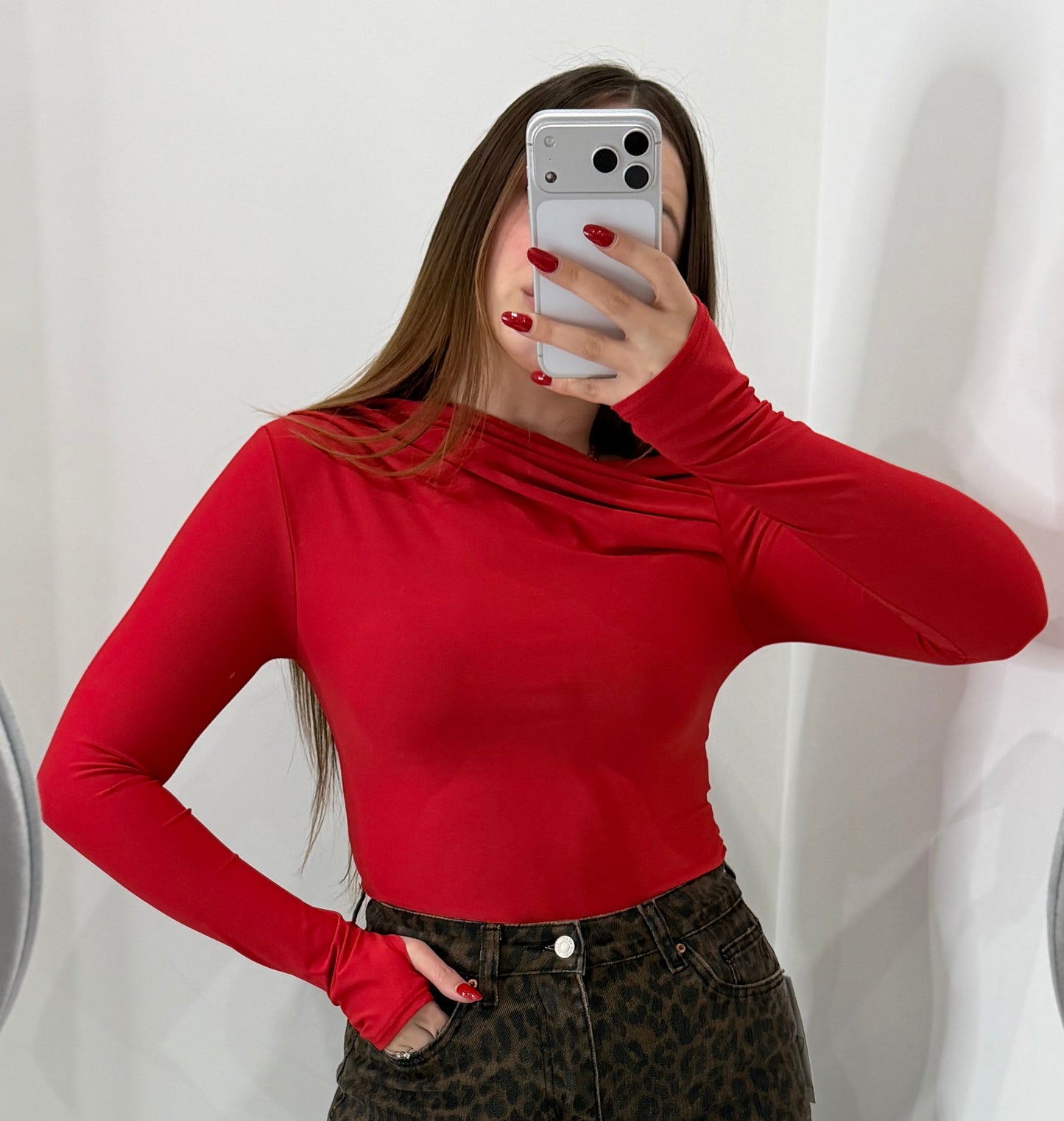 MAGLIA MODELLO KIM ROSSA